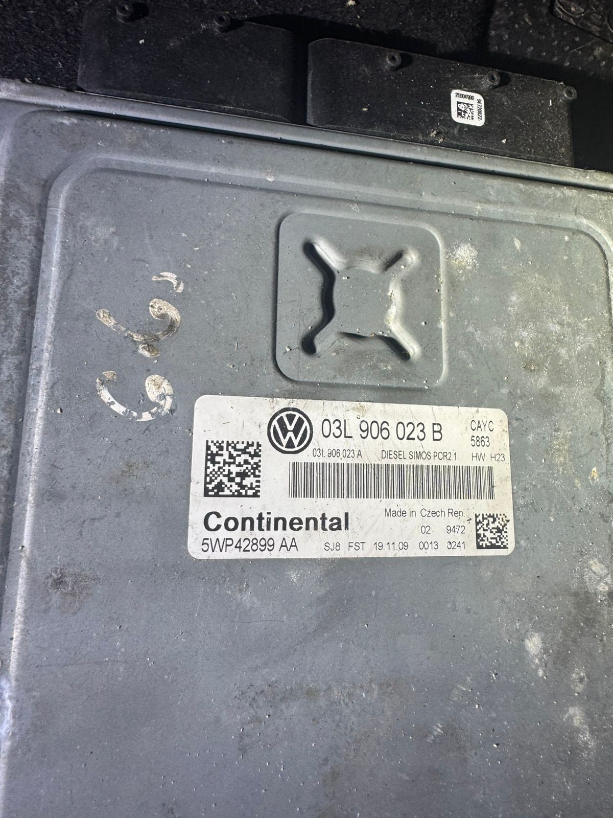 ECU 03L906023B Simos PCR 2.1 Continental 5WP42899AA CAYC (1.6 TDI)