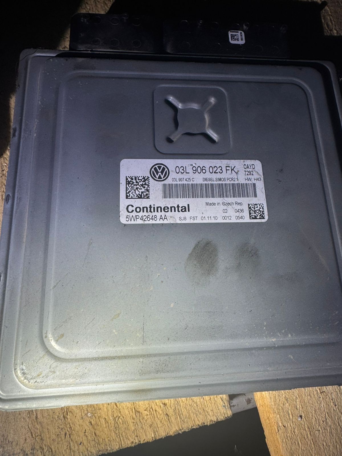 ECU 03L906023FK Simos PCR 2.1 Continental 5WP42648AA CAYC (1.6 TDI)