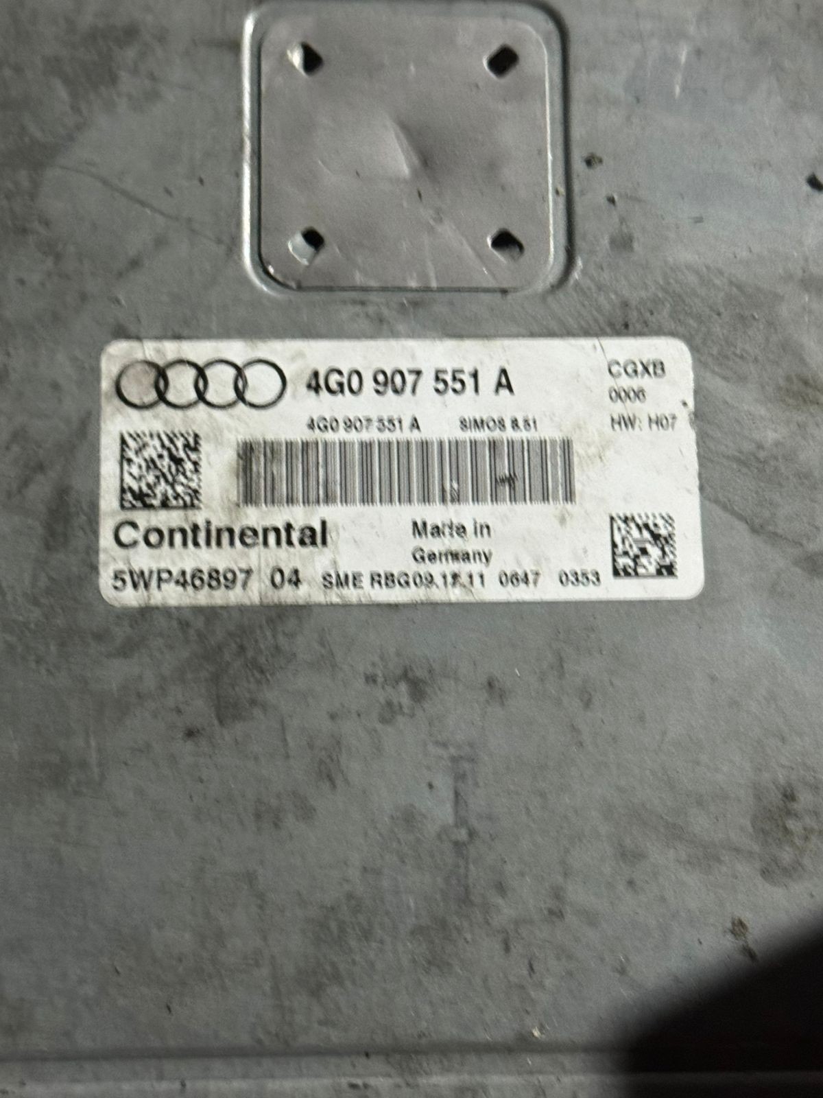 Continental ECU 4G0907551A Simos 8.51 H07 CGXB 5WP46897 04 Audi VW Unit