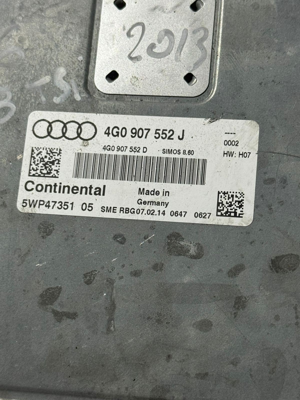 Continental ECU 4G0907552J Simos 8.60 H07 5WP47351 05 Audi VW Engine Unit