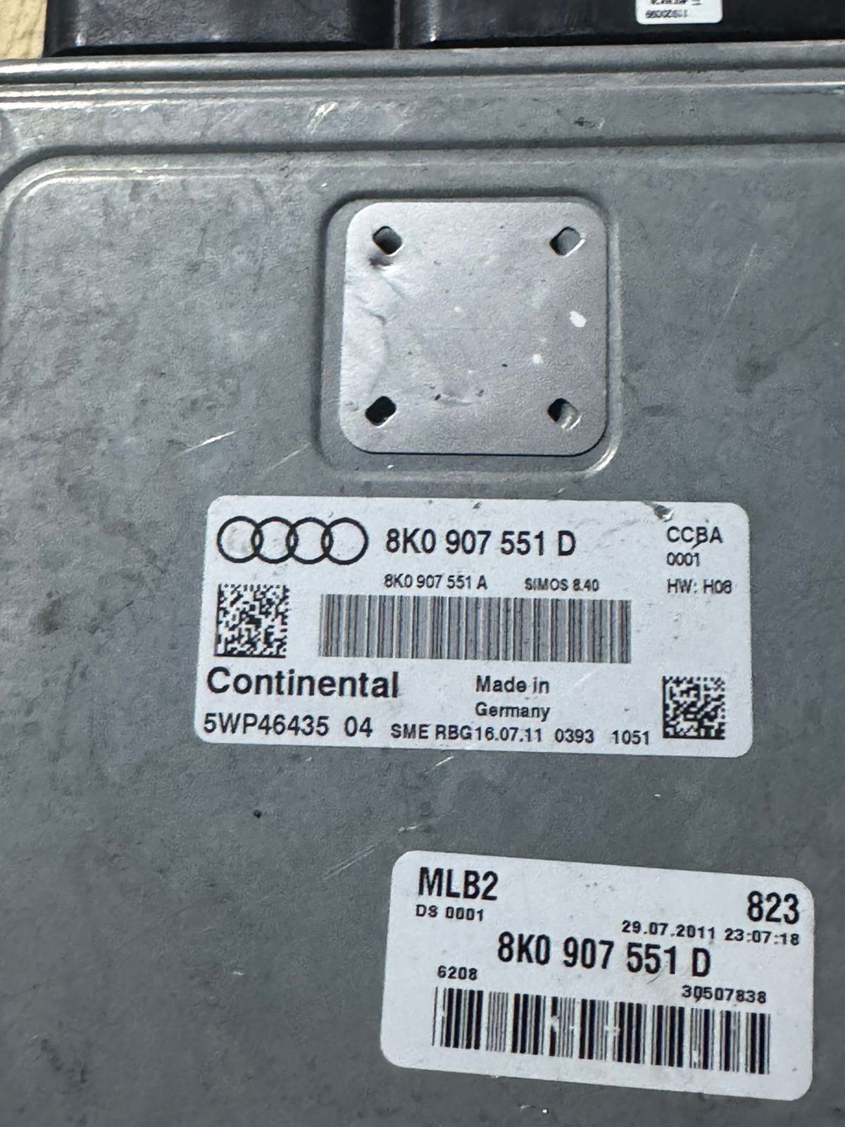 Continental ECU 8K0907551D Simos 8.40 H08 CCBA 5WP46435 04 Audi VW Unit
