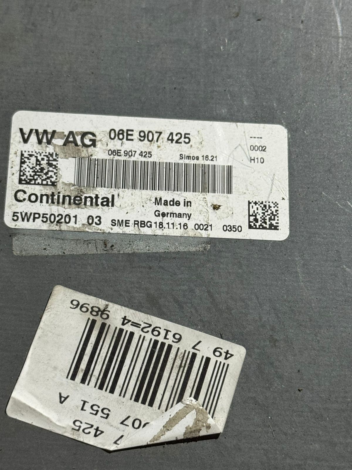 Continental ECU 06E907425 Simos 16.21 H10 5WP50201 03 Audi VW Engine Unit