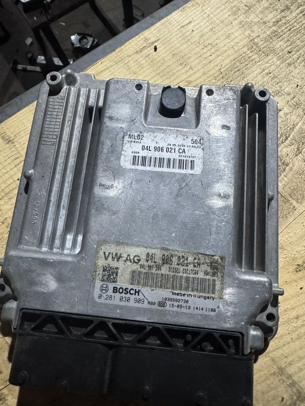 Bosch ECU 04L906021CA Diesel EDC17C64 H23 0281030909 VW Audi Engine Unit