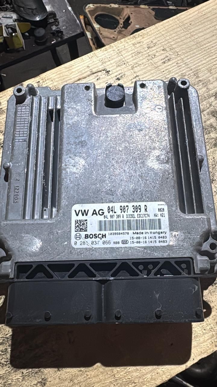 Bosch ECU 04L907309R Diesel EDC17C64 H21 0281031066 VW Audi Engine Unit