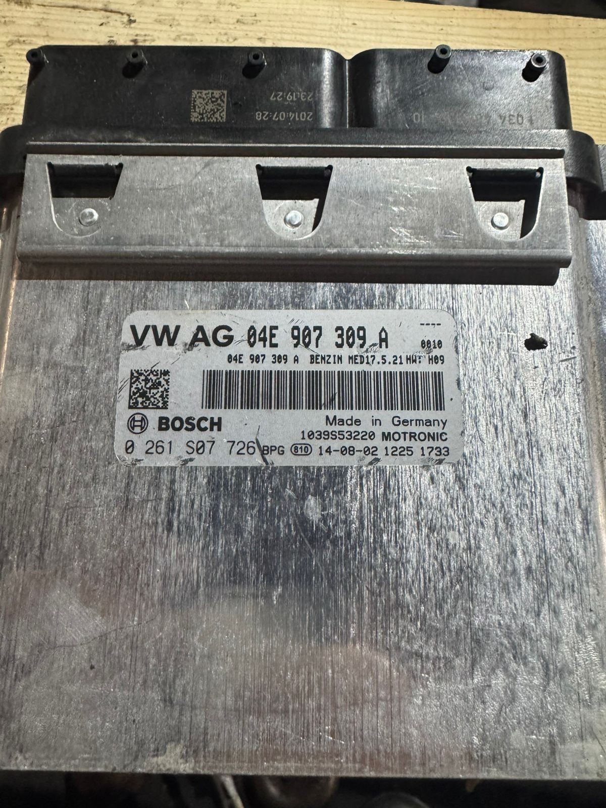 Bosch ECU 04E907309A Petrol MED17.5.21 H09 0261S07726 VW Audi Engine Control