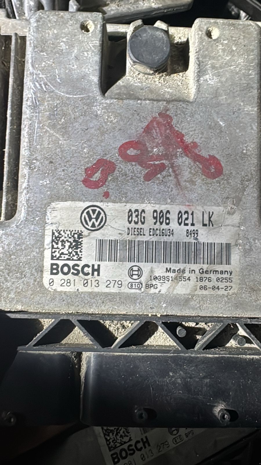 Bosch ECU 03G906201LK Diesel EDC16U34 0281013279 VW Audi Engine Unit