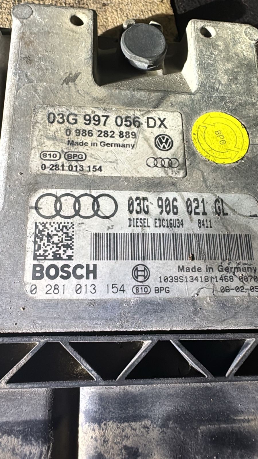 Bosch ECU 03G906021GL Diesel EDC16U34 0281013154 VW Audi Engine Unit