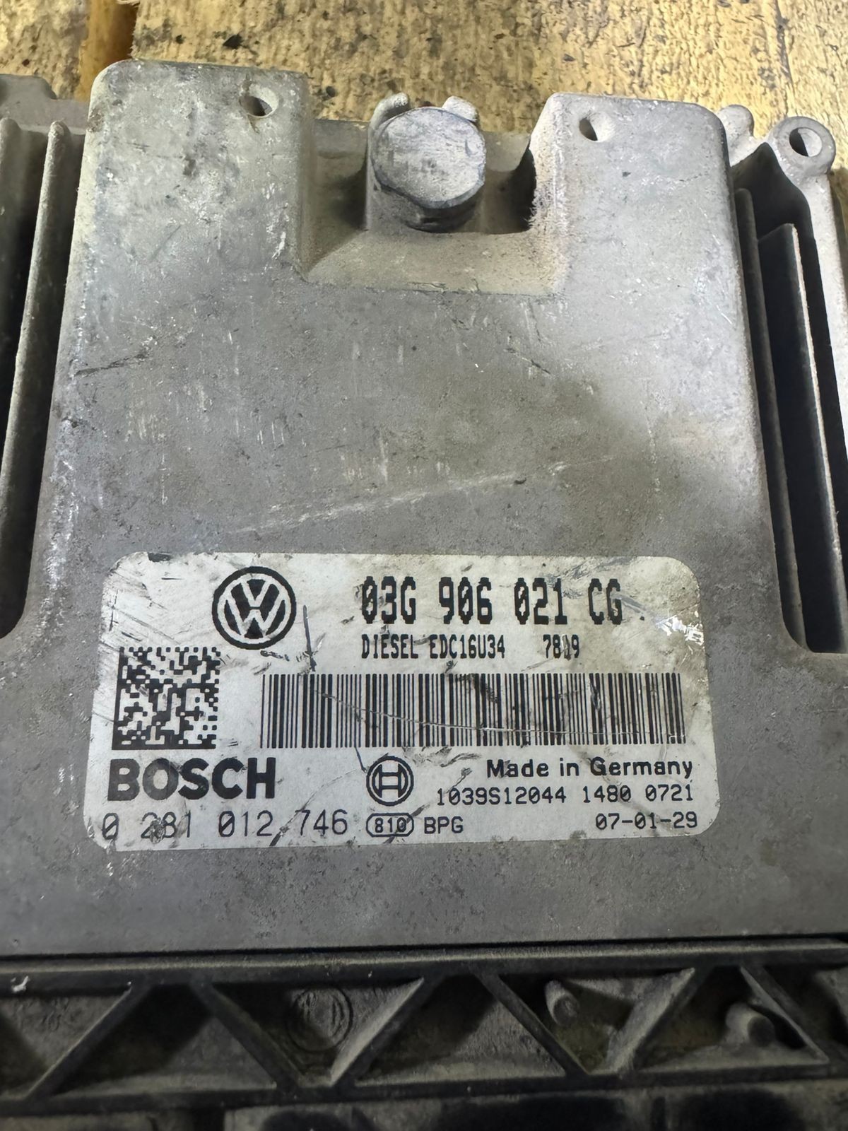 Bosch ECU 03G906021CG Diesel EDC16U34 0281012746 VW Audi Engine Unit
