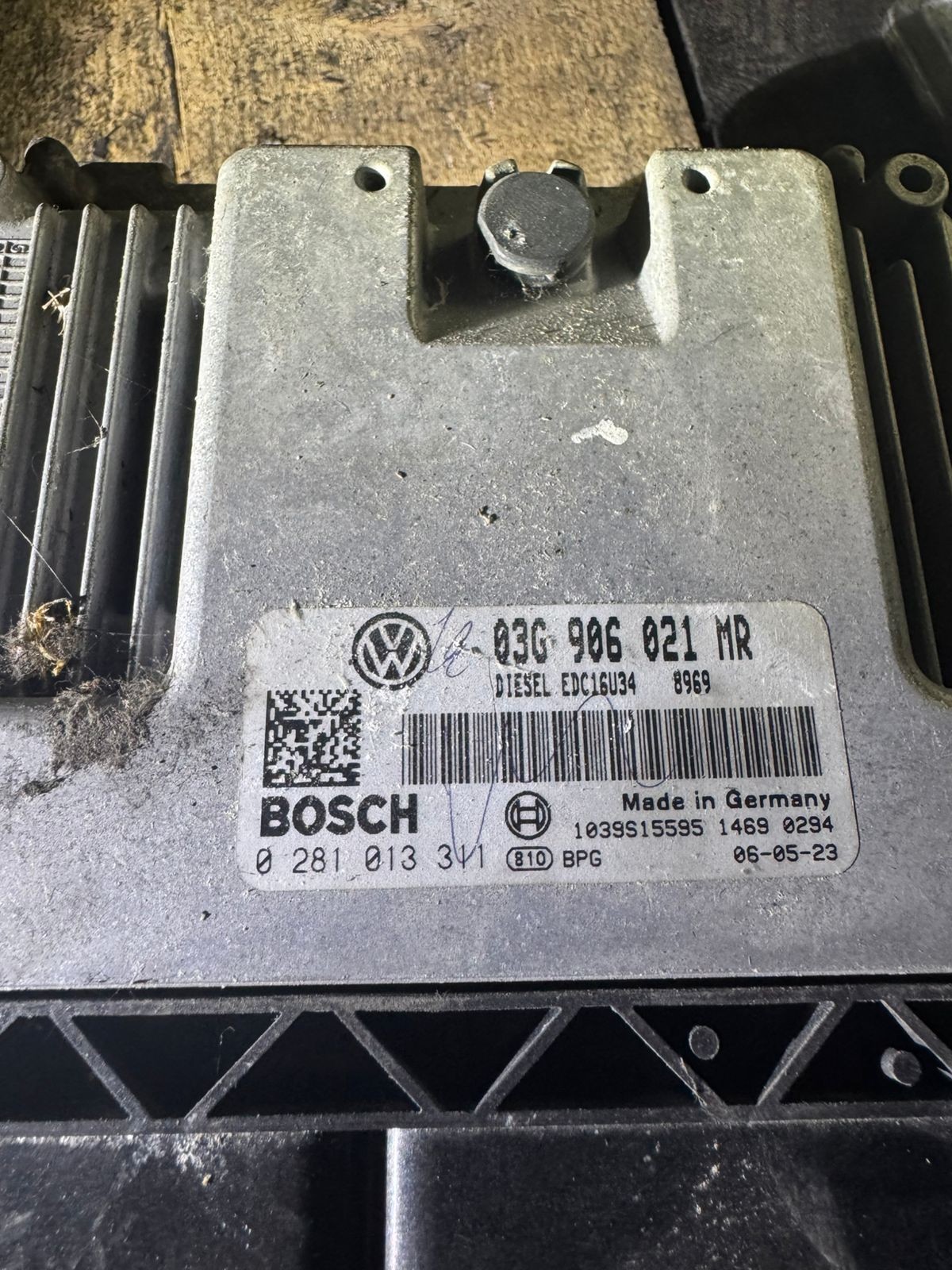 Bosch ECU 03G906021MR Diesel EDC16U34 0281013311 VW Audi Engine Unit