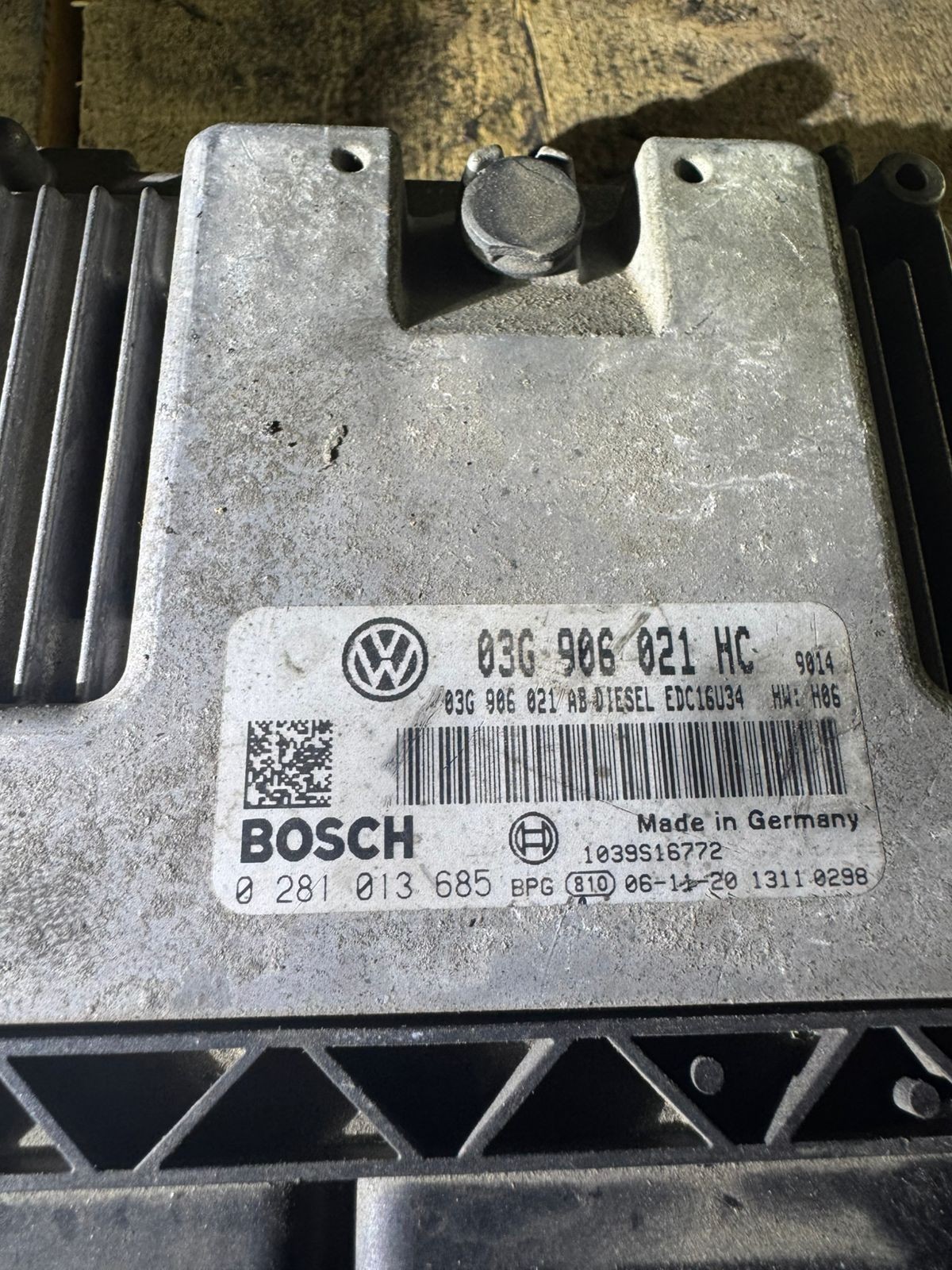 Bosch ECU 03G906021HC Diesel EDC16U34 H06 0281013685 VW Audi Engine Unit