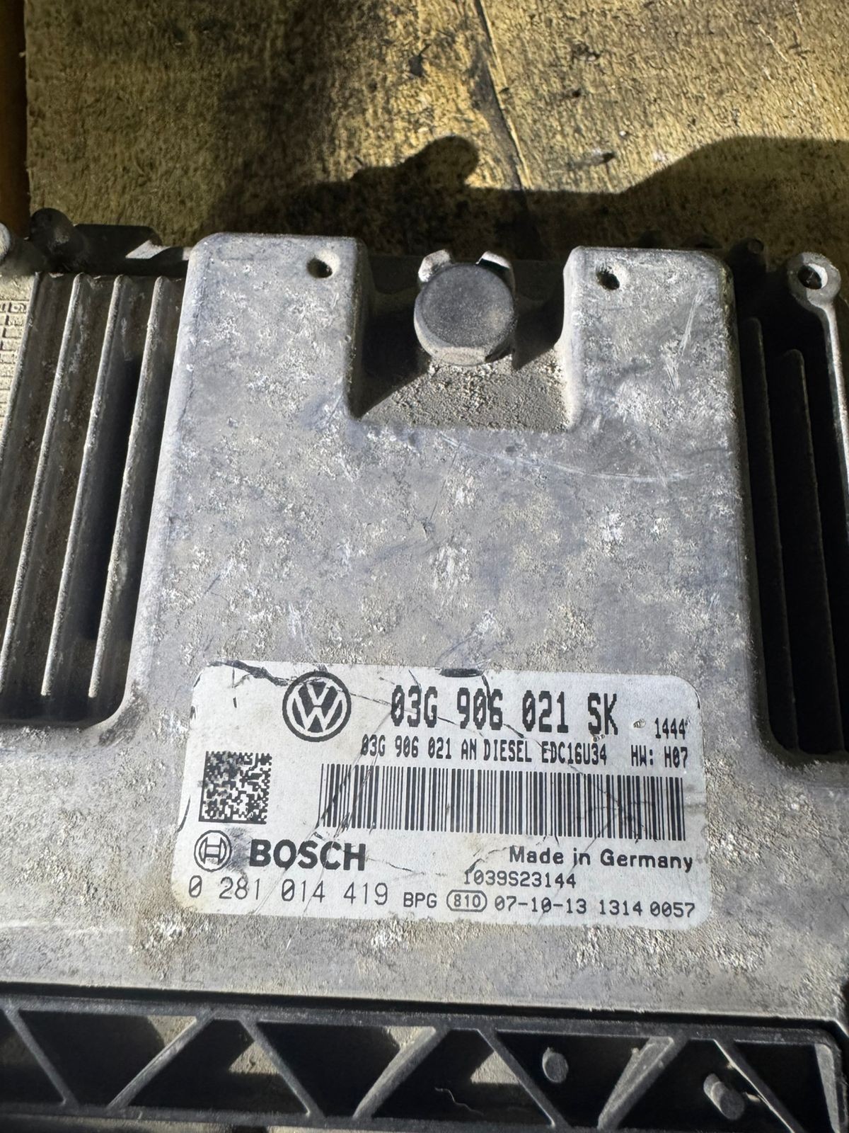 Bosch ECU 03906021SK Diesel EDC16U34 0281014419 VW Audi Engine Unit