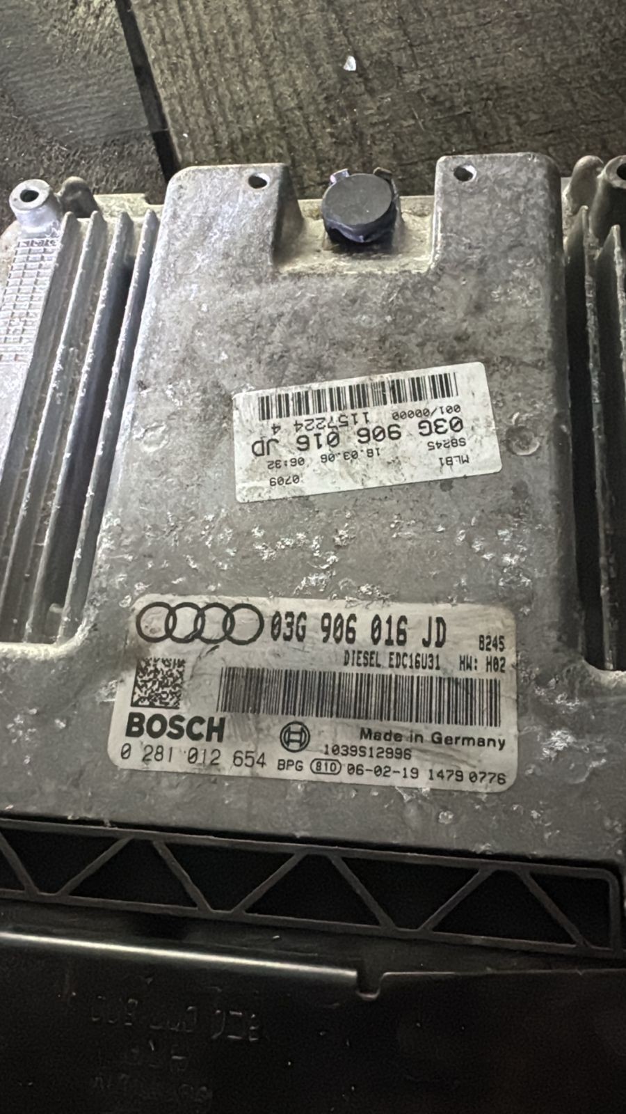Bosch ECU 03G906016JD EDC16U31 H02 0281012654 VW Audi Engine Control Unit