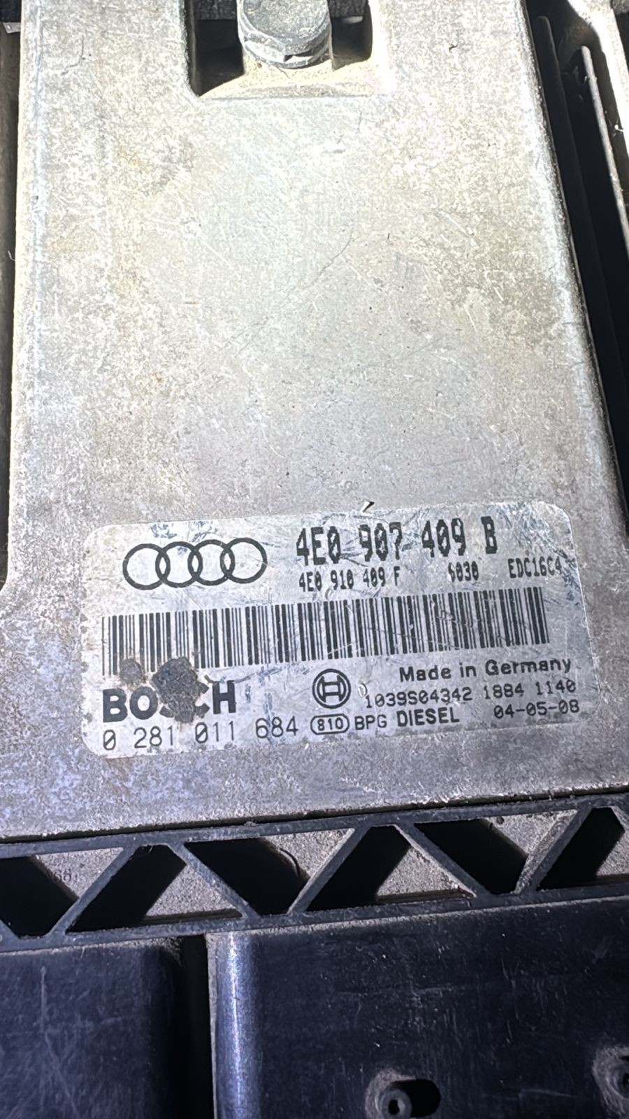 Bosch ECU 4E0907409B 4E0910409F EDC16C4 0281011684 VW Audi Engine Control Unit