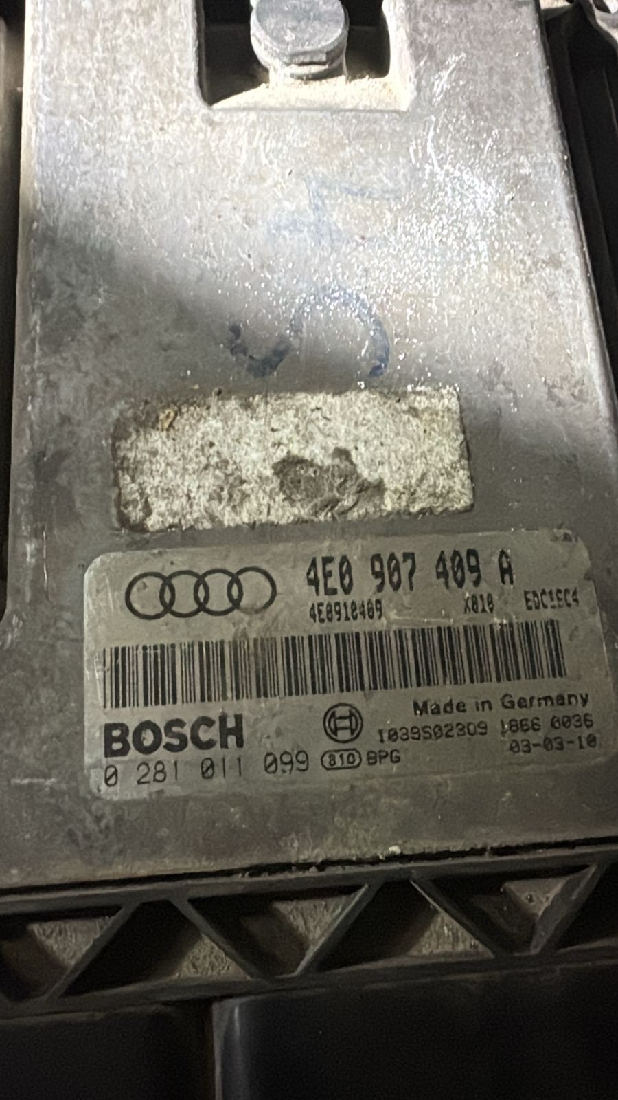 Bosch ECU 4E0907409A EDC16C4 0281011099 VW Audi Engine Control Unit