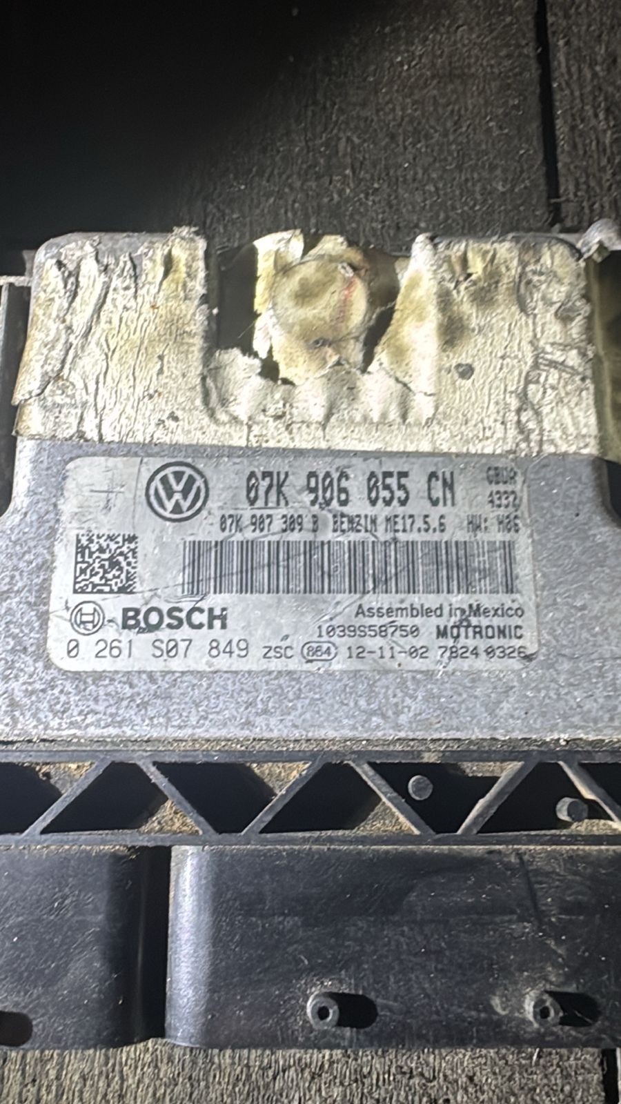 Bosch ECU 07K906055CN ME17.5.6 H06 0261S07849 VW Audi Engine Control Unit