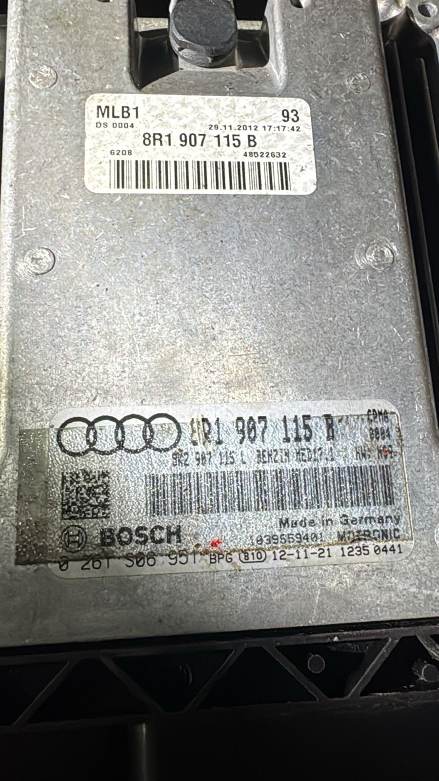Bosch ECU 8E1907115B MED17.1 0261S06951 Audi VW Engine Control Unit