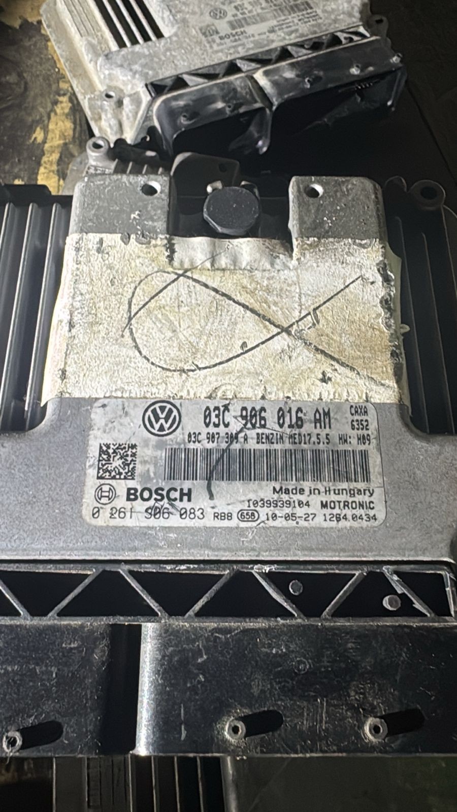 Bosch ECU 03C906016AM MED17.5.5 0261S06083 VW Audi Engine Control Unit