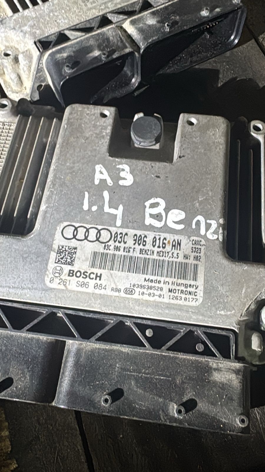 Bosch ECU 03C906016AN MED17.5.5 0261S06084 VW Audi Engine Control Unit