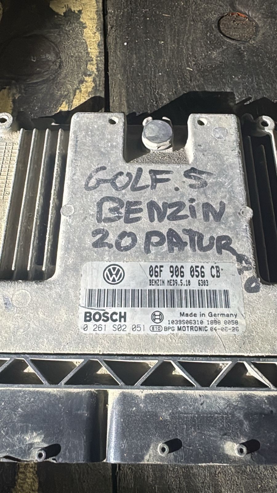 Bosch ECU 06F906056CB MED9.5.10 0261S02051 VW Audi Engine Control Unit
