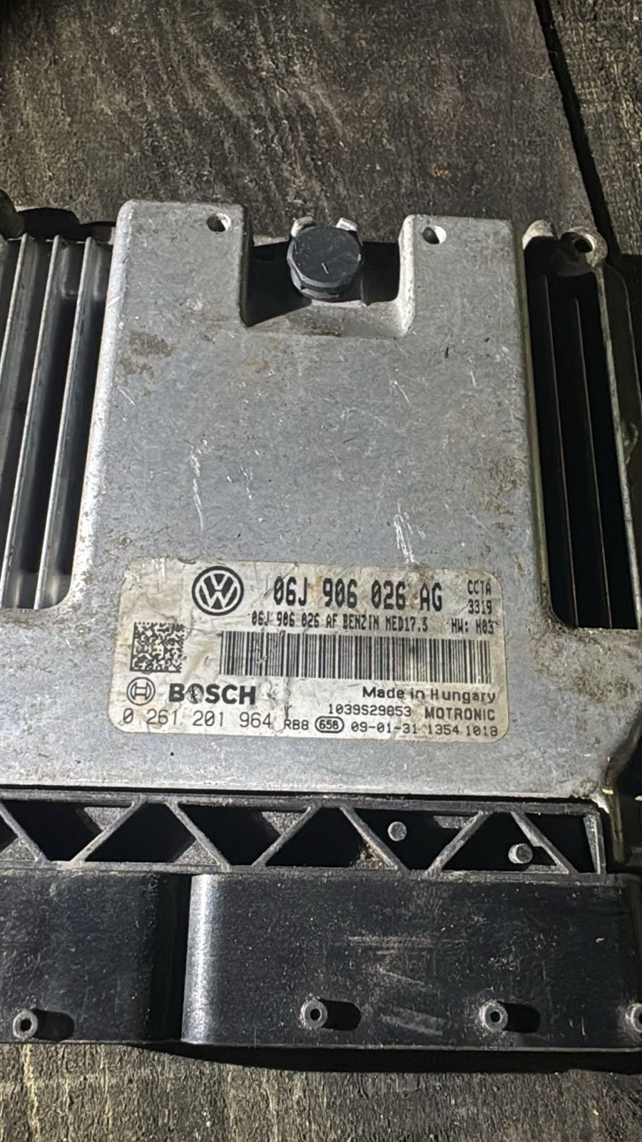 Bosch ECU 06J906026AG MED17.5 0261201964 VW Audi Engine Control Unit