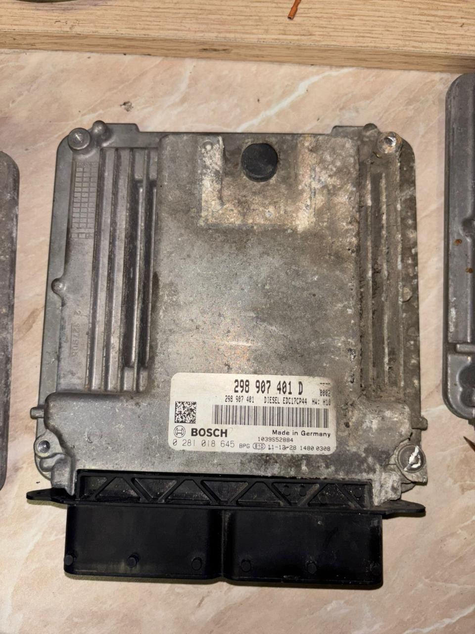 Bosch ECU 298907491D EDC17CP44 0281018645 VW Audi Engine Control Module