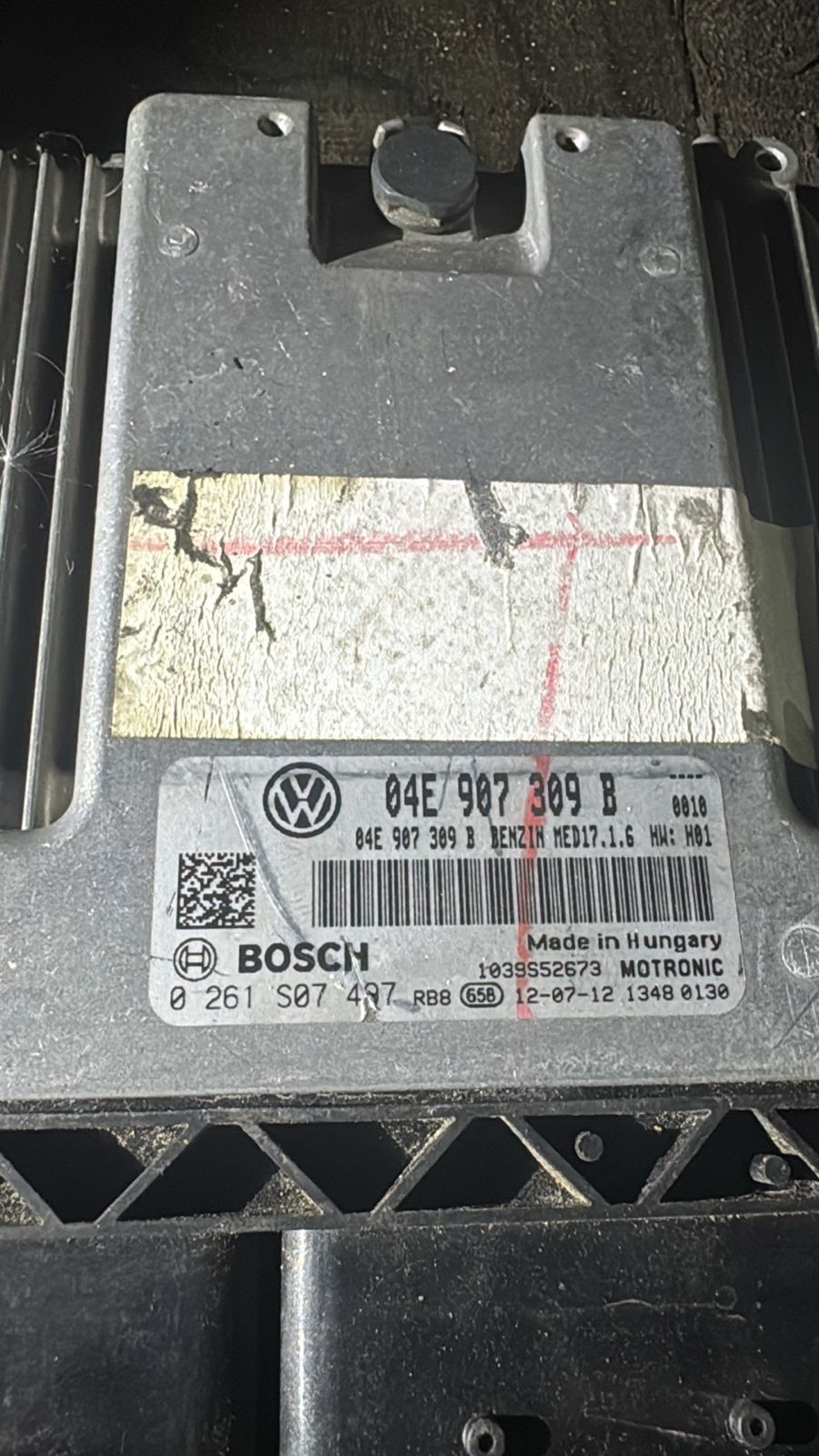 Bosch ECU 04E907309B MED17.1.6 0261S07497 VW Audi Engine Control Unit