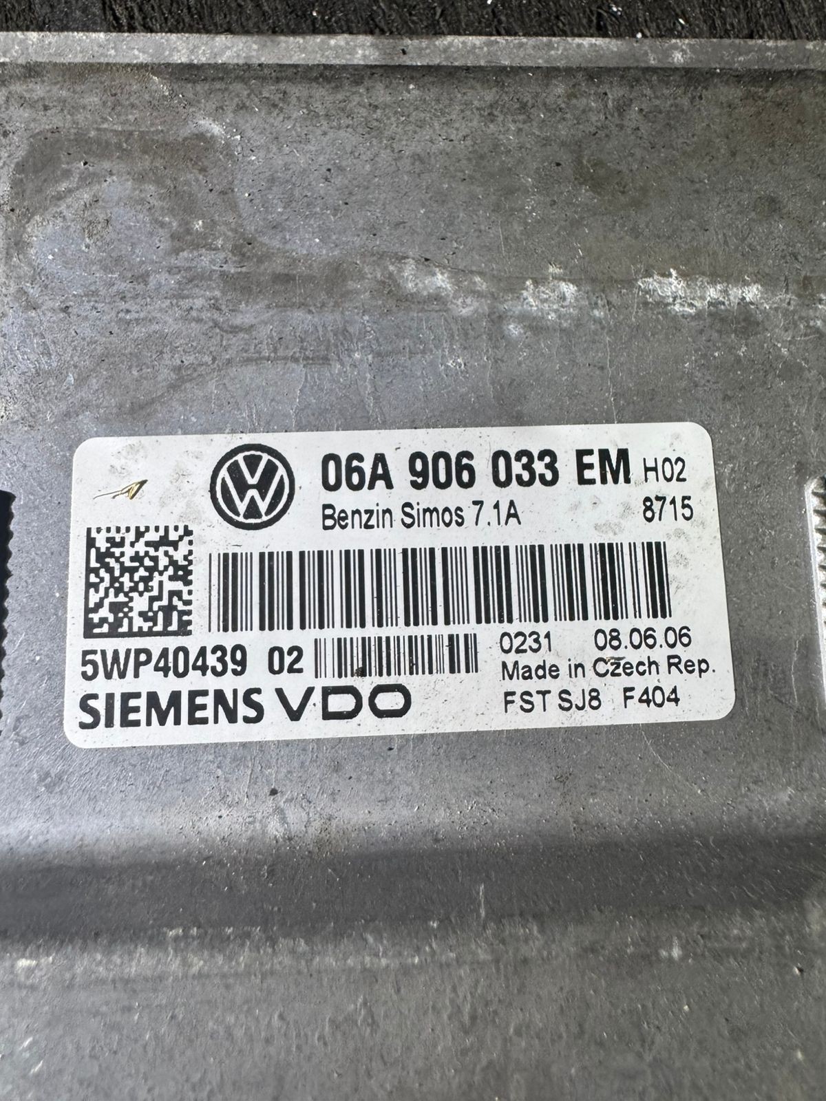 Siemens VDO ECU 06A903022EM 5WP40439 02 Simos 7.1A VW Audi Engine Control Unit