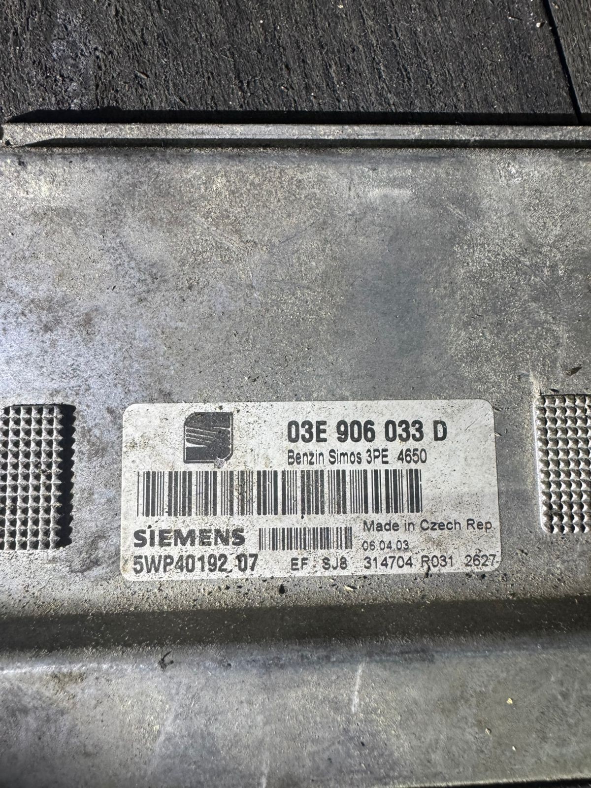 Bosch ECU 03E906033D 5WP40192 07 Simos 3PE VW Audi Engine Control Unit