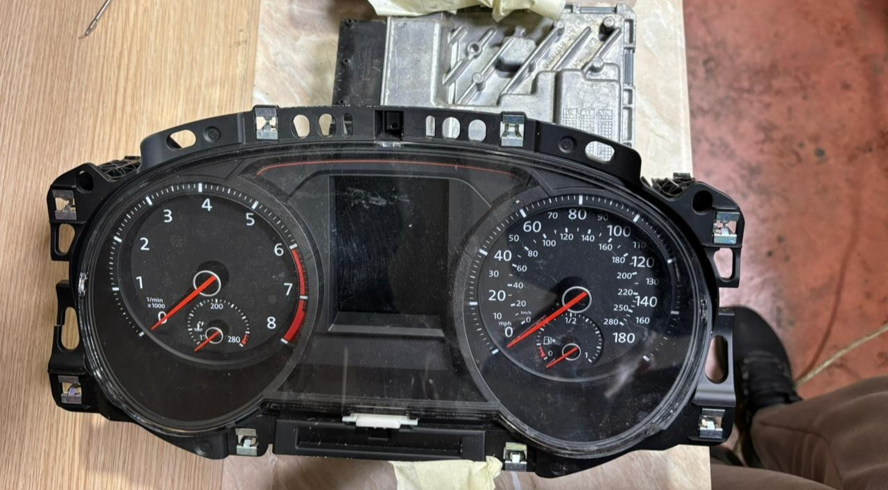 VW Golf 7 1.8 TSI ECU Kit Set – 06K907425B 5G0920856 - ECU & Dashboard