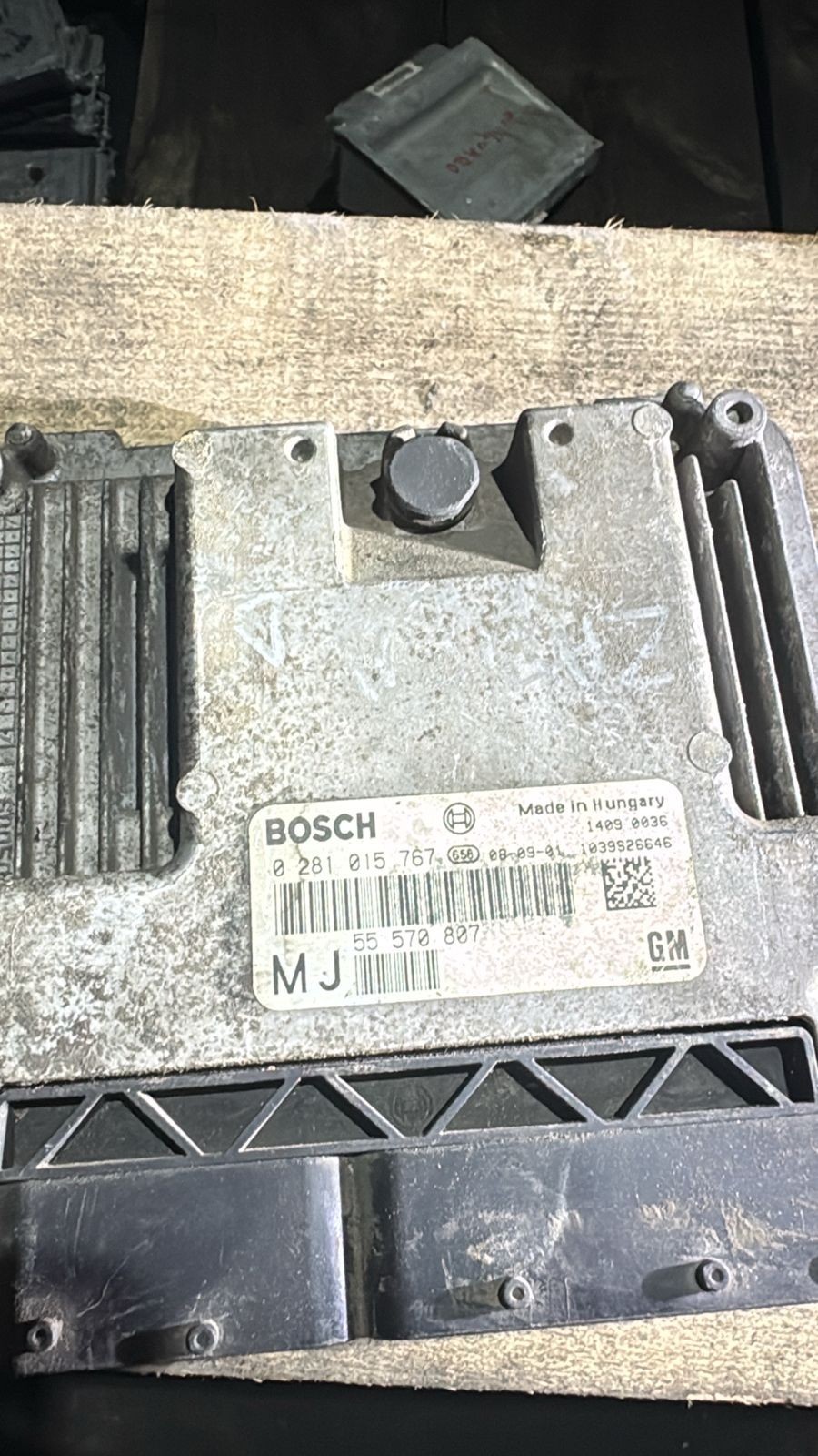 Bosch ECU 55570807 0281015767 EDC16C39 Engine Control Unit for Opel Astra Corsa