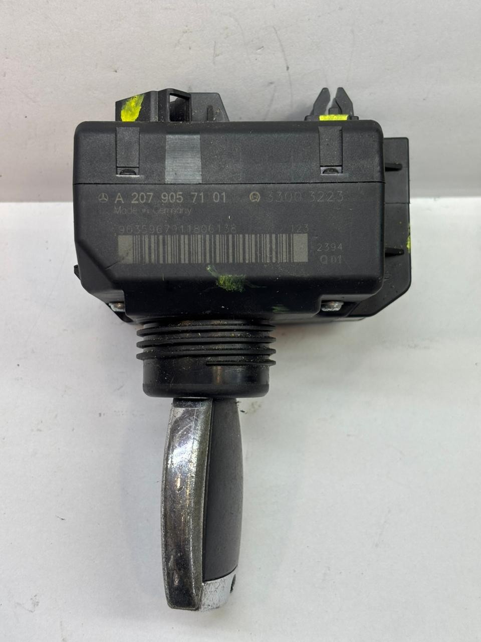 Mercedes EZS ESL ELV A2079057101 Ignition Switch Start Module