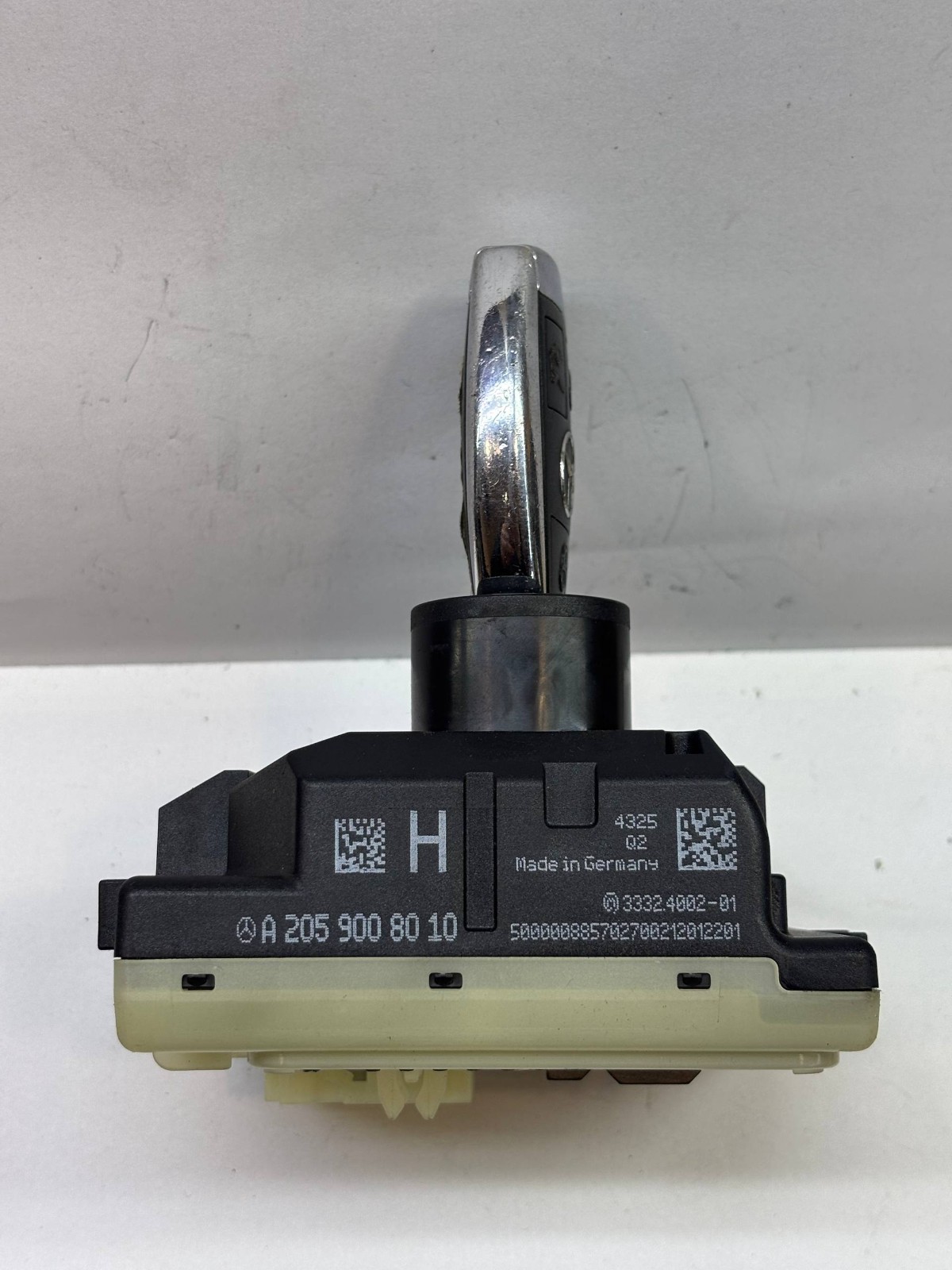 Mercedes EZS ESL ELV A2059008010 Ignition Switch Start Module