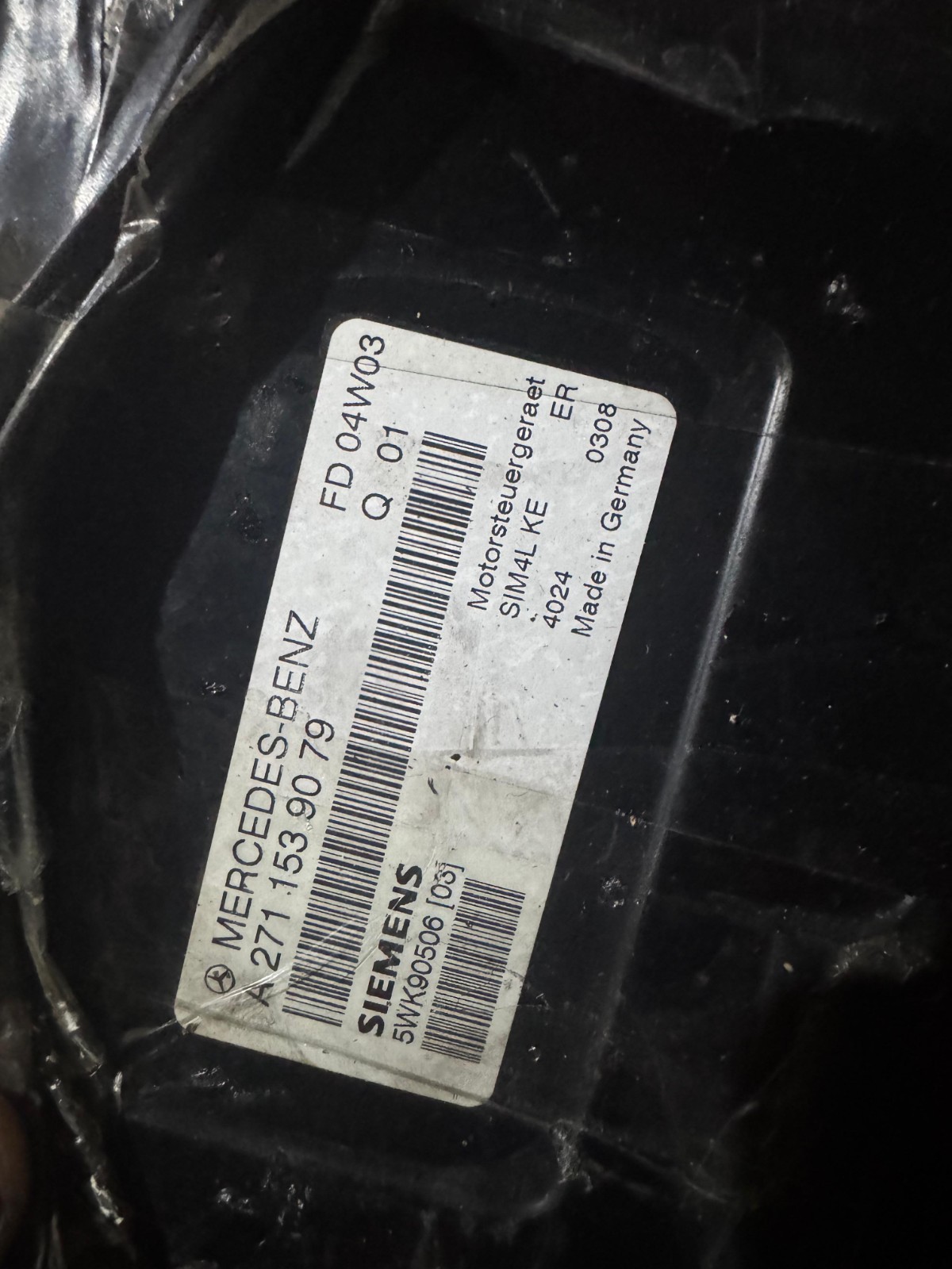 Mercedes ECU A2711538479 Siemens VDO 5WK90525[01] FD 05W18 Engine Control Unit