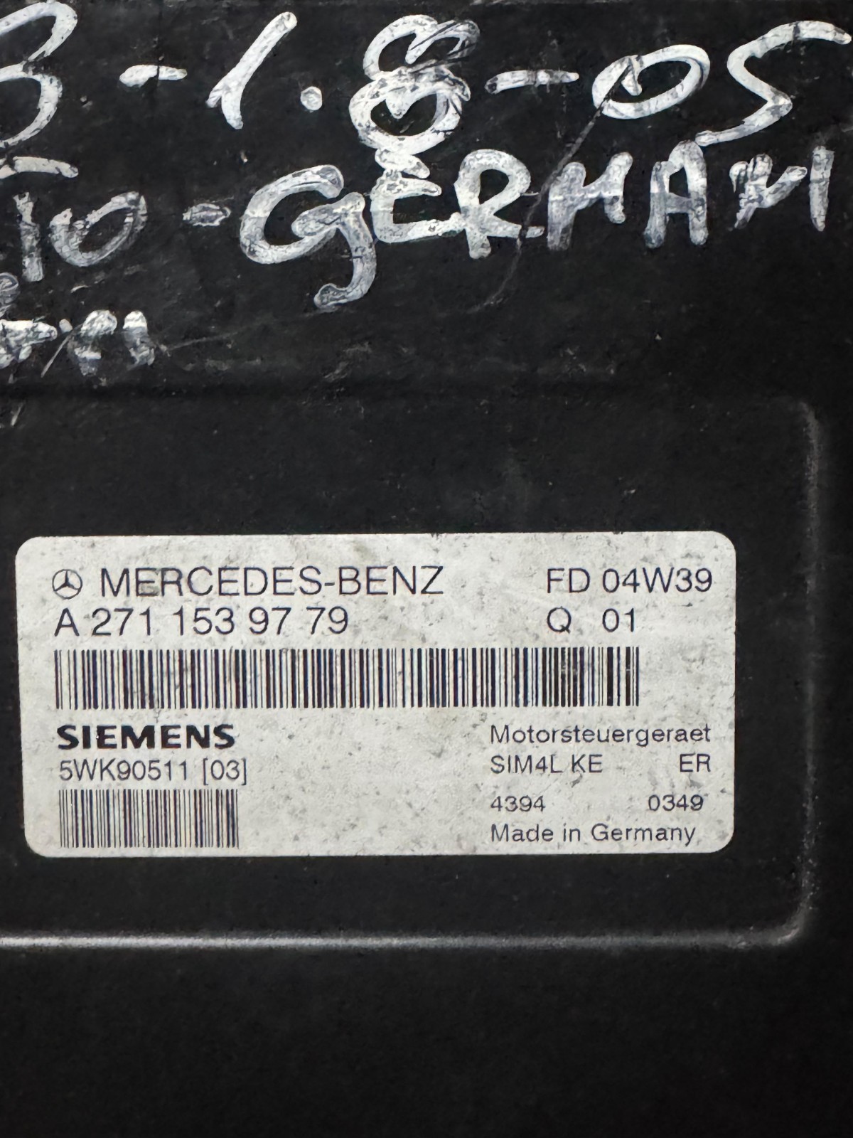 Mercedes ECU A2711539779 Siemens VDO 5WK90511[03] FD 04W39 Engine Control Unit