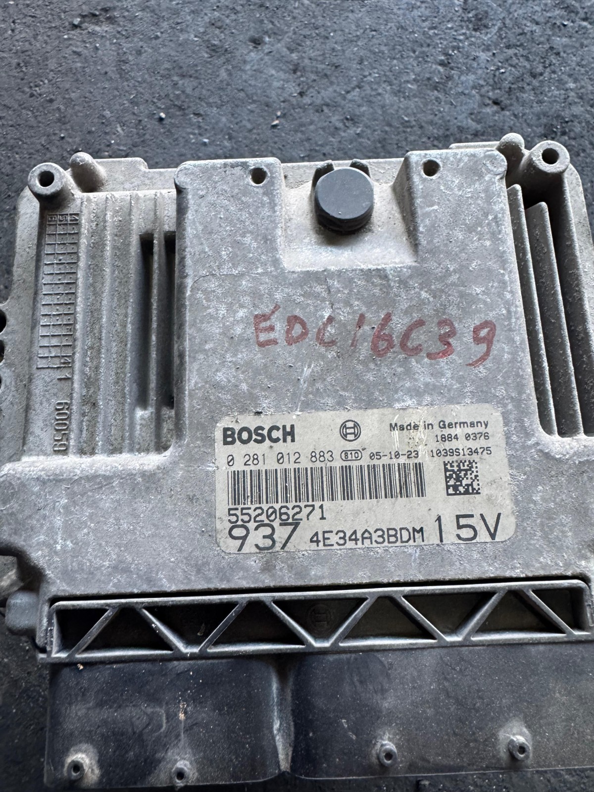 Bosch ECU 55206271 4E34A4BDM EDC16C39 0281012883 Engine Control Unit