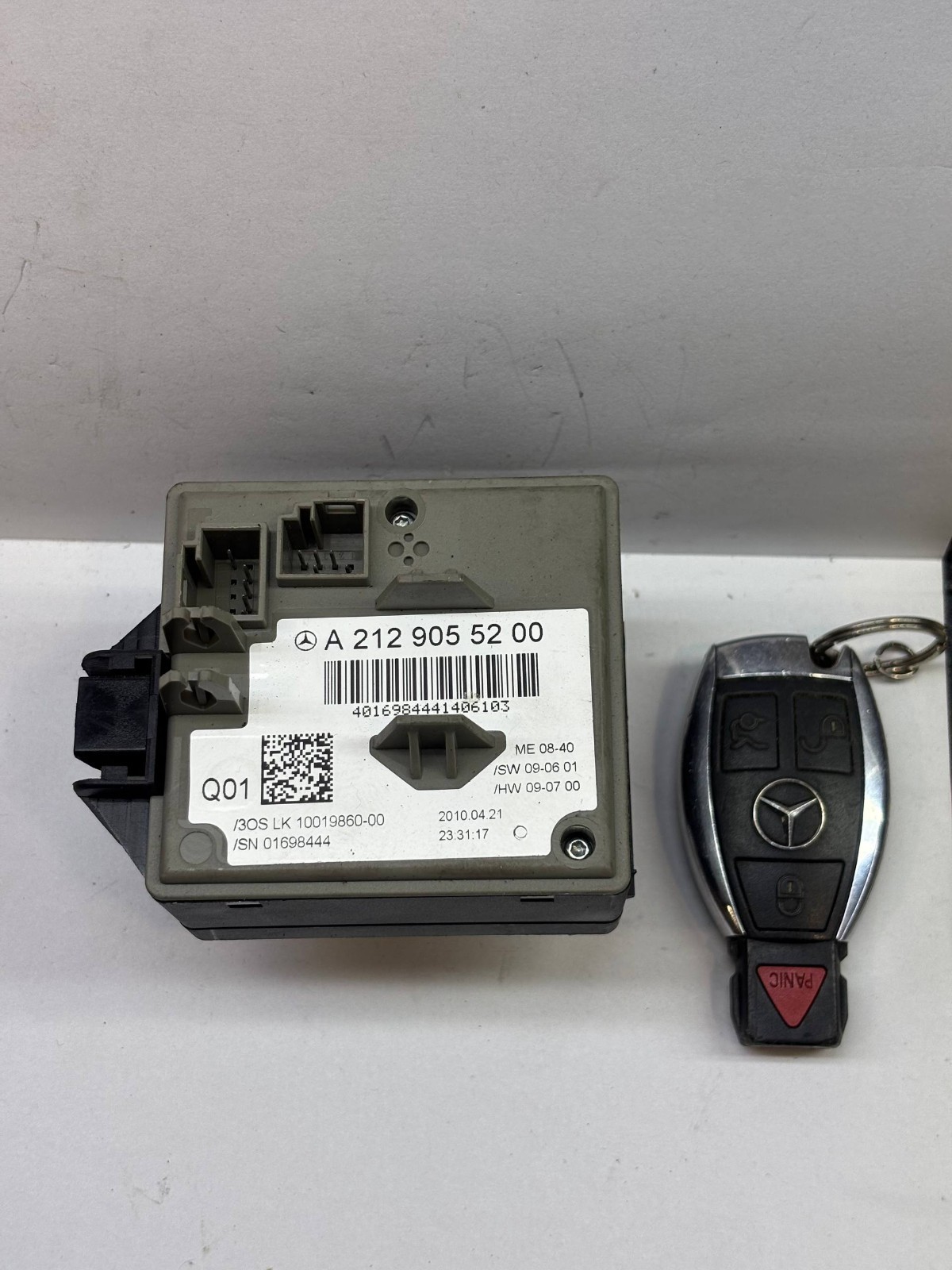 Mercedes EZS ESL ELV A2129055200 Ignition Switch Start Module