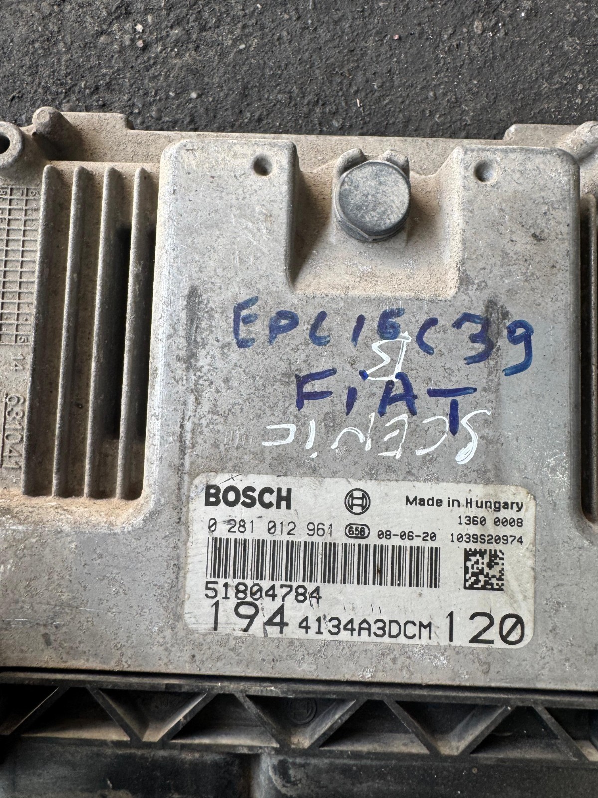 Bosch ECU 51804784 EDC16C39 0281012961 Engine Control Module
