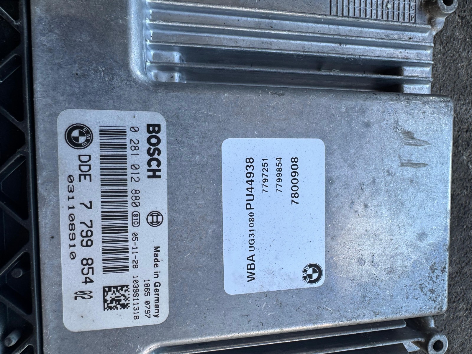 Bosch ECU DDE7799854 EDC16C35 0281012880 Engine Control Unit