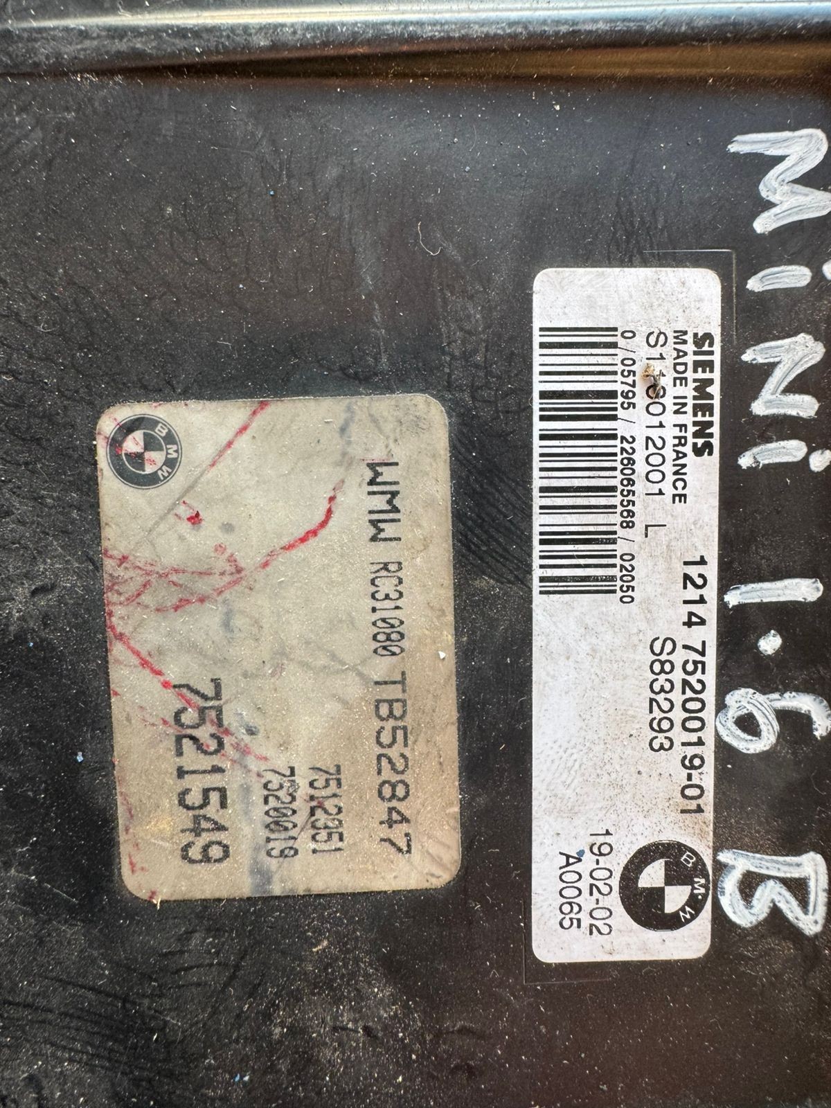 S110012001L Siemens VDO S83293 12147520019 01 Engine ECU Computer Unit