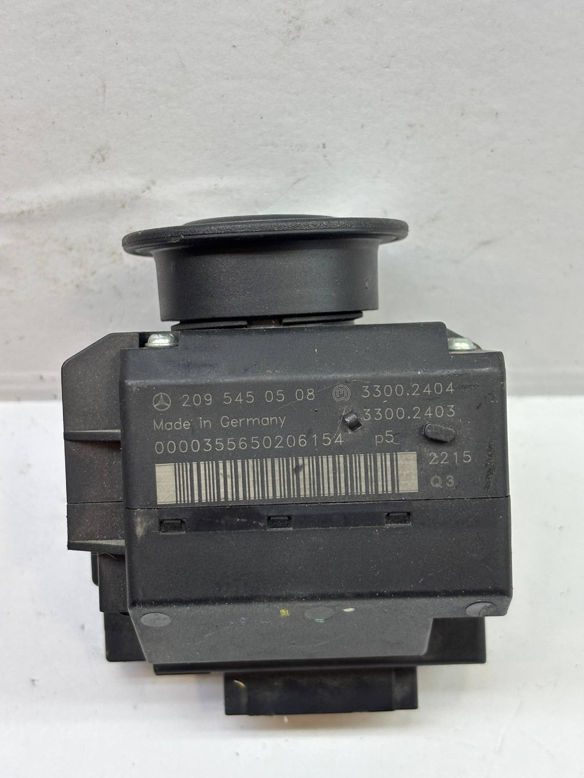 Mercedes EZS ESL ELV A2095450508 Ignition Switch Start Module