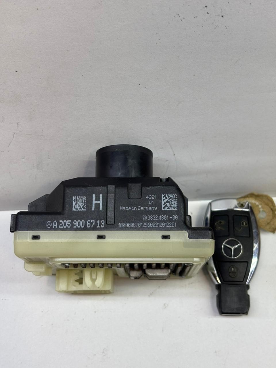 Mercedes EZS ESL ELV A2059006713 Ignition Switch Start Module