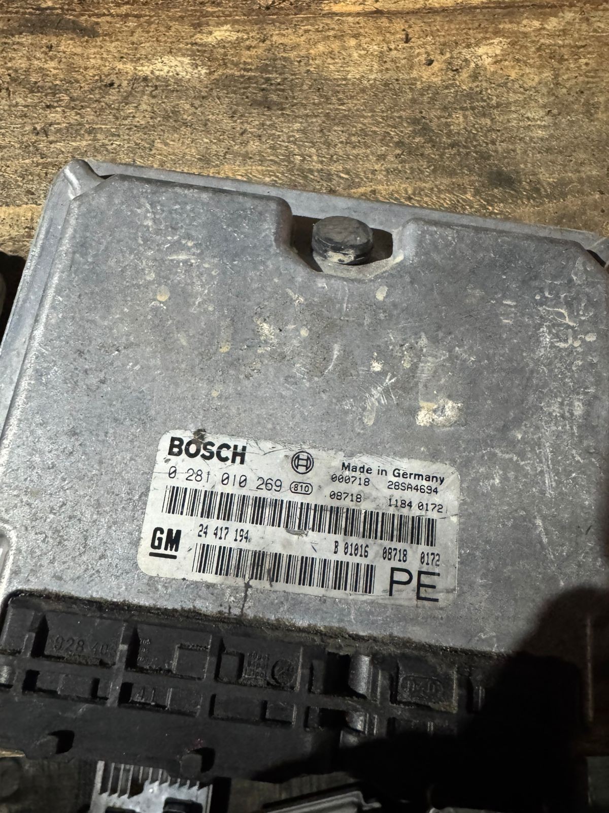 Bosch ECU 24417194 EDC15C7 0281010269 Engine Control Module