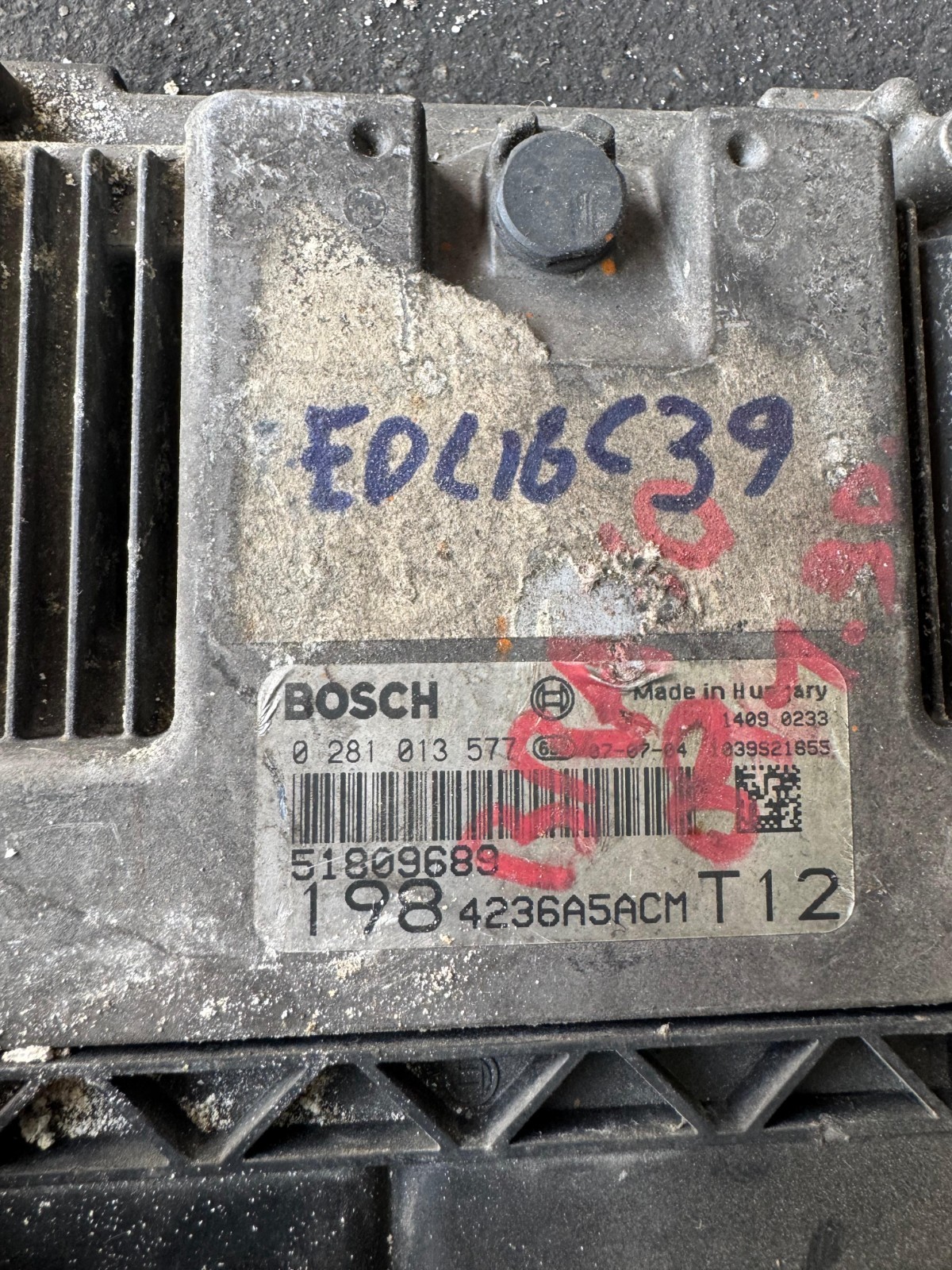 Bosch ECU 51809689 EDC16C39 0281013577 Engine Control Module