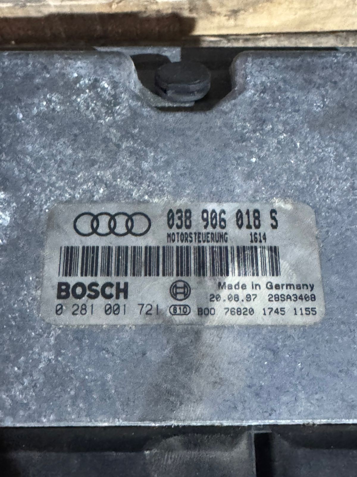 Bosch ECU 038906018S EDC15 0281001721 Engine Control Module