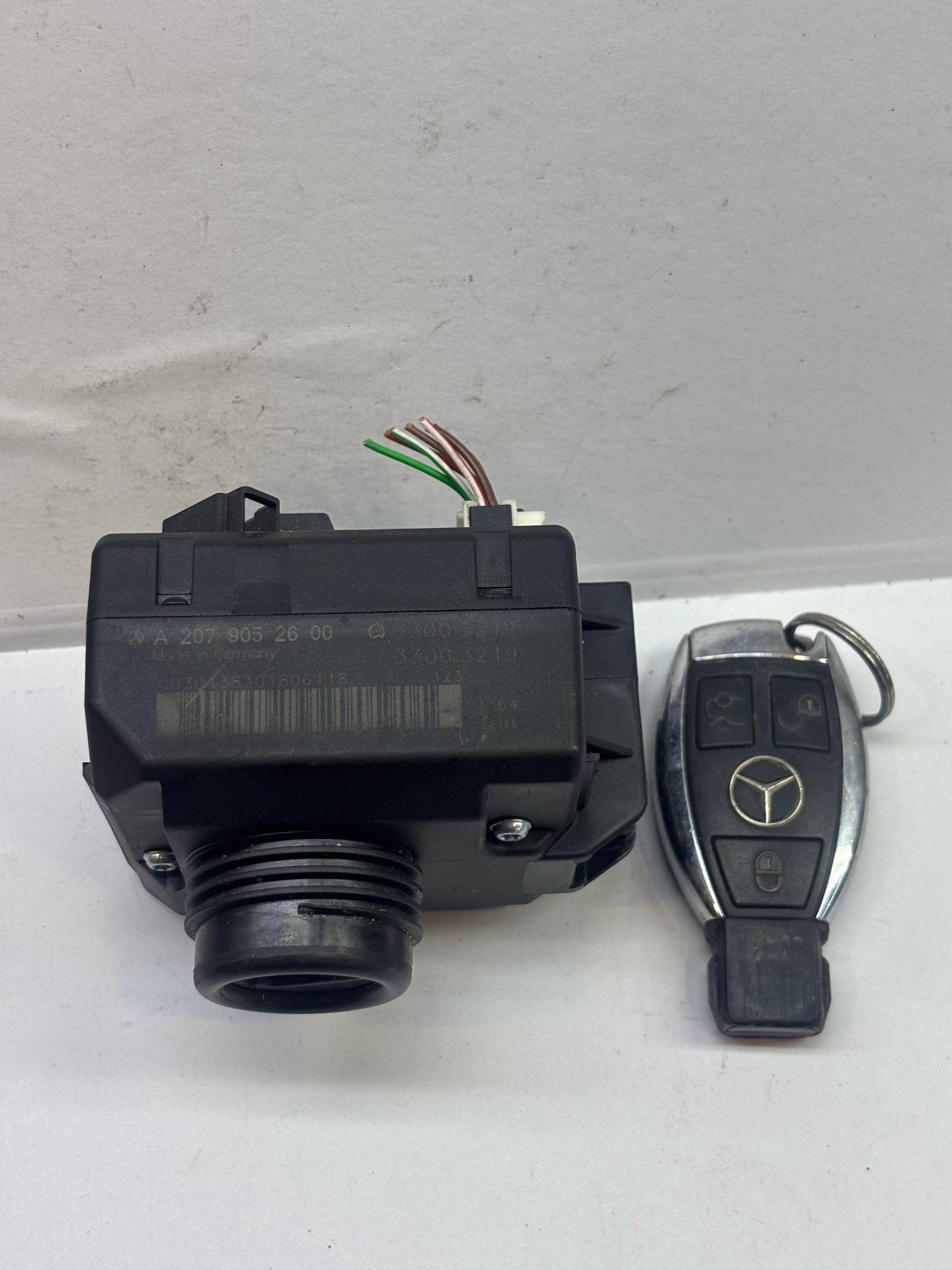 Mercedes EZS ESL ELV A2079052600 Ignition Switch Start Module
