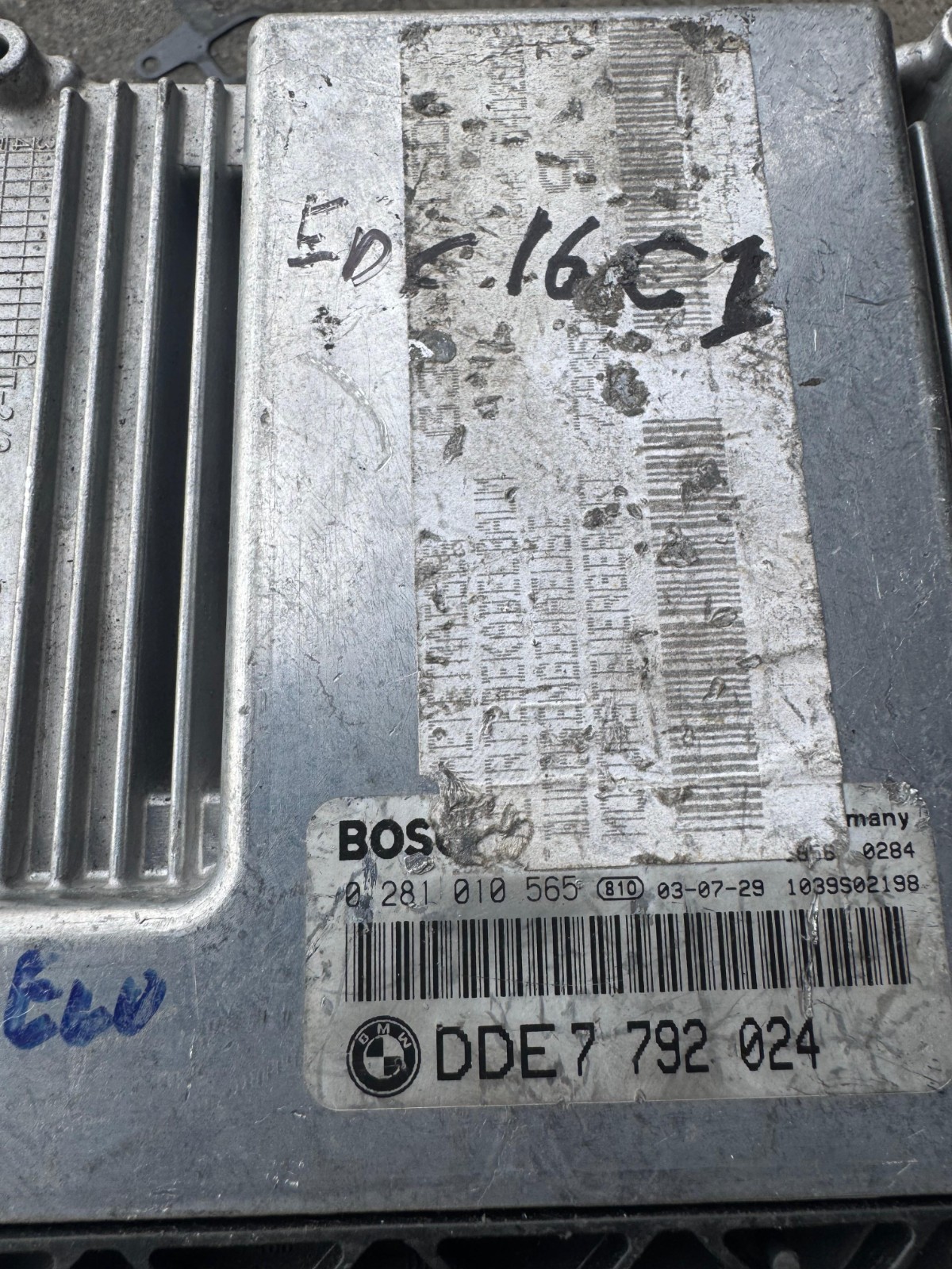 DDE7792024 Bosch 0281010565 Diesel Engine Control Unit