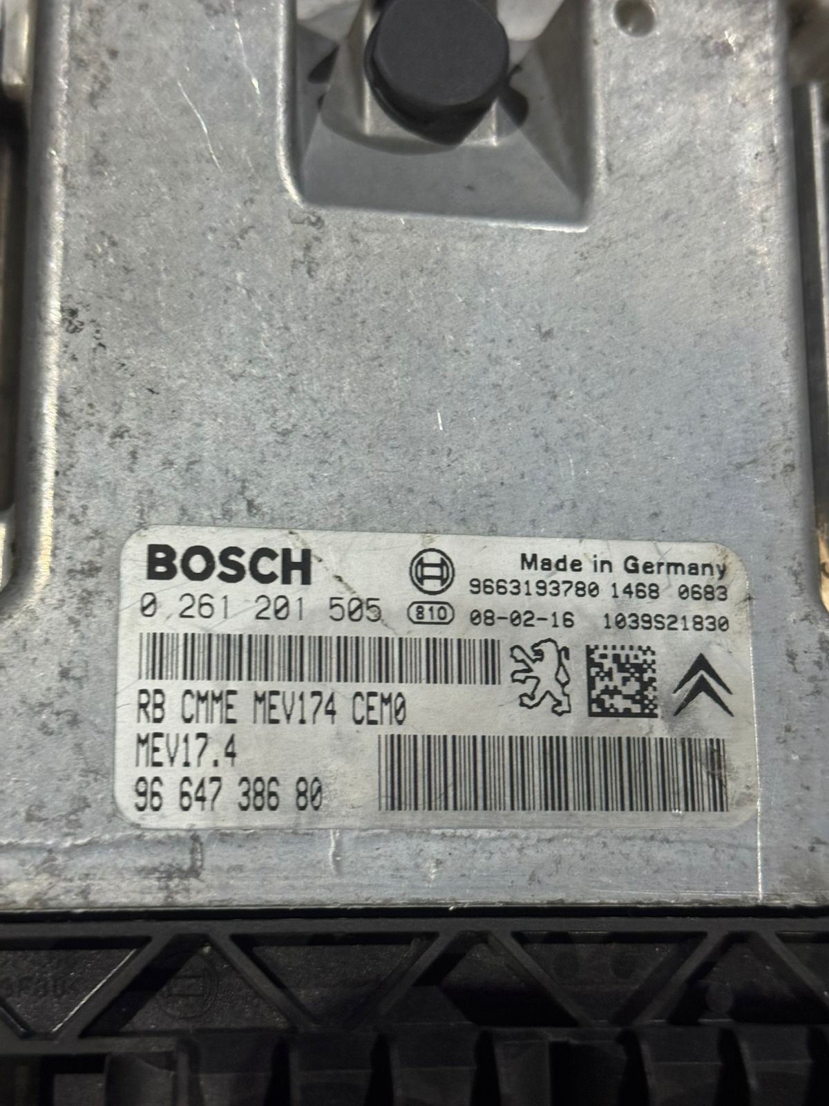 Bosch 9664738680 MEV17.4 ECU 0261201505 Engine Control Unit