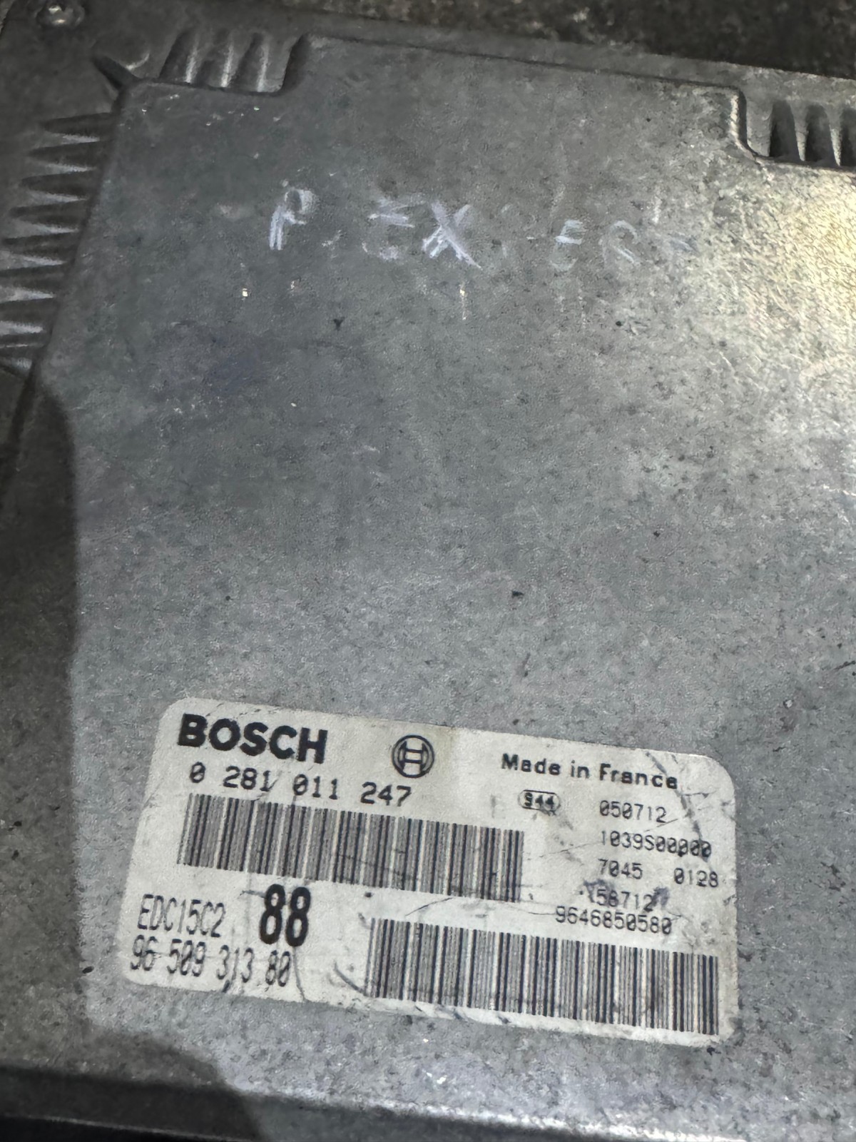 Bosch 9650931380 EDC15C2 ECU 0281011247 Diesel Engine Control Unit