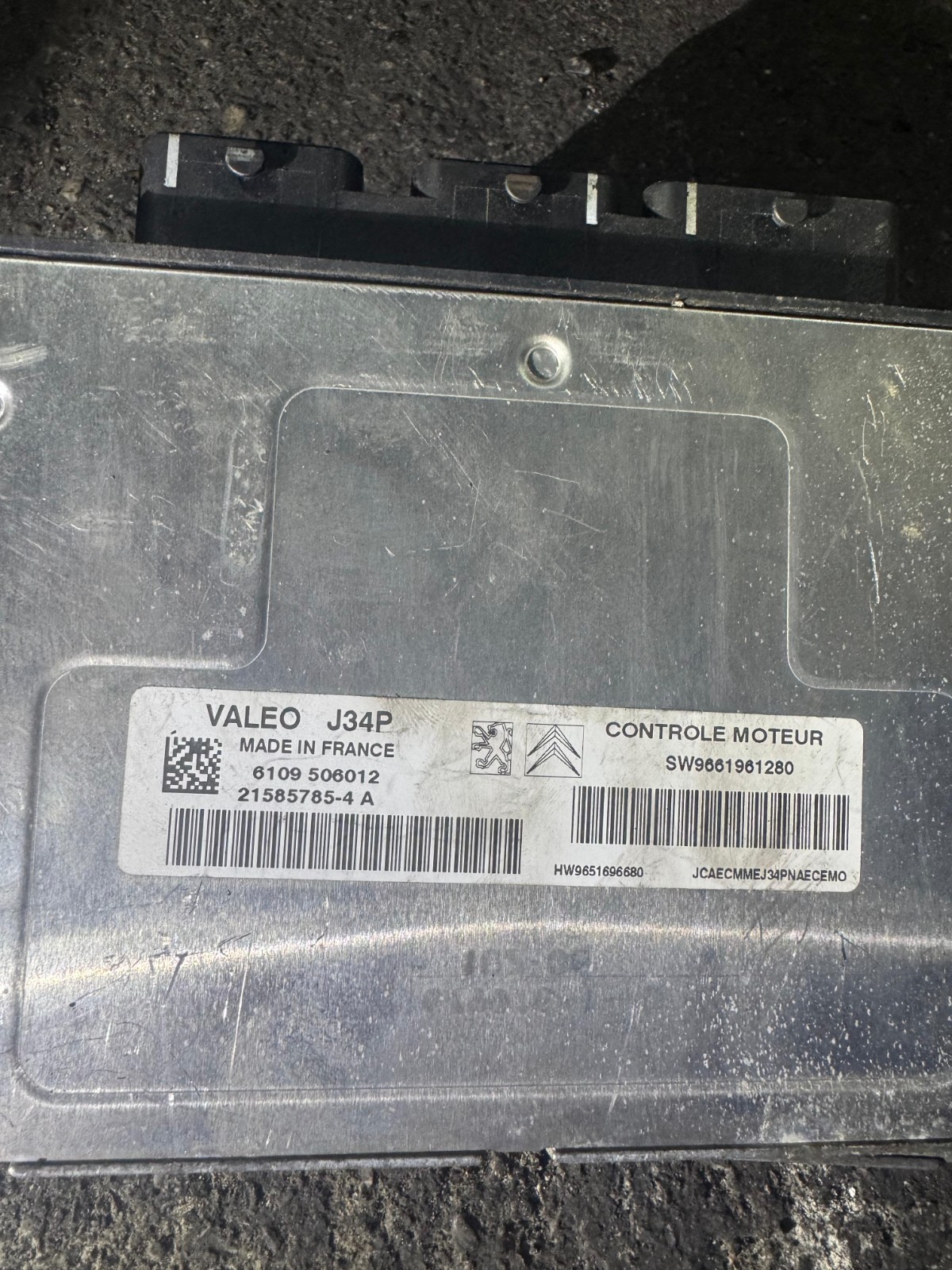 Valeo J34P ECU 21585785 4A SW9661961280 Engine Control Unit