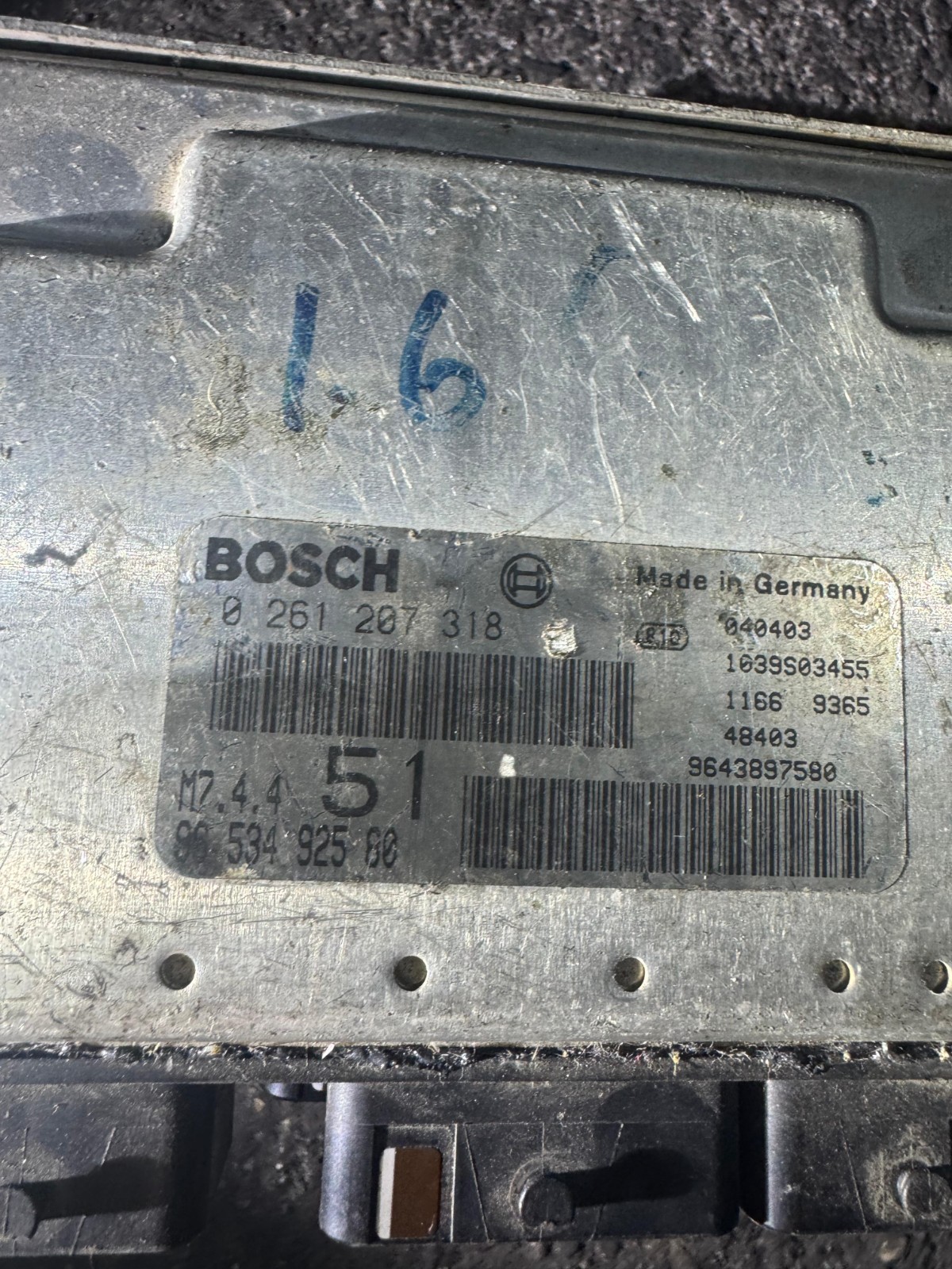 Bosch M7.4.4 ECU 9653492580 0261207318 Engine Control Unit